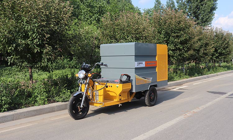混動(dòng)三輪高壓清洗車