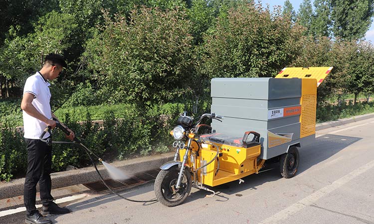 三輪高壓清洗車(chē)