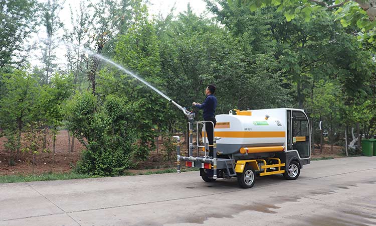 環衛電動四輪灑水車BY-X20性能配置介紹