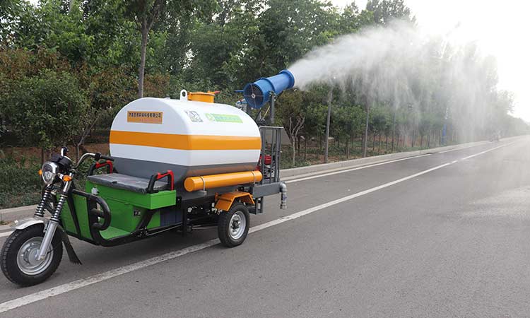 小型三輪灑水車道路作業 電動三輪灑水車