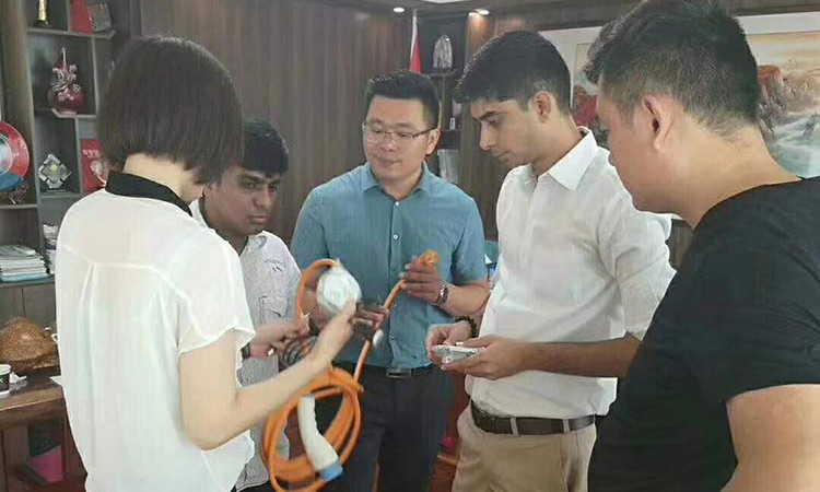 講解高壓清洗車配件 電動(dòng)環(huán)衛(wèi)車