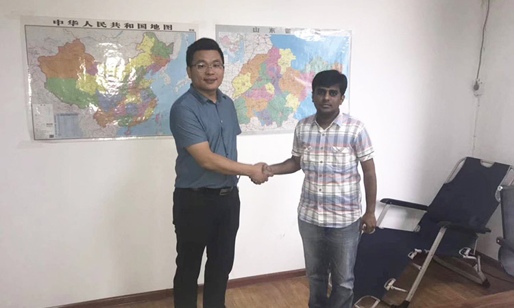 熱烈慶祝百易電動清掃車走出國門 打造中國清潔環衛設備民族品牌