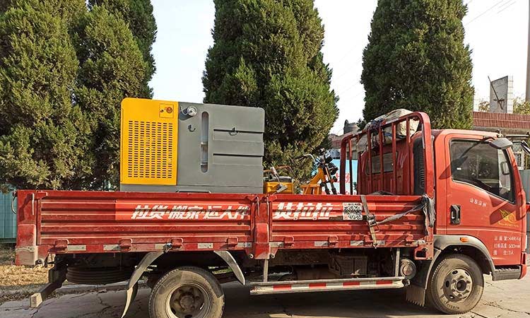 管道疏通高壓沖洗車發(fā)貨 管道疏通高壓沖洗車發(fā)貨