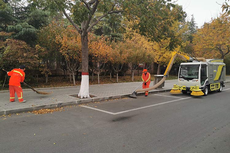 環衛樹葉收集車