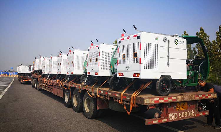 可上牌小型高壓清洗車抵達客戶制定位置 三輪高壓清洗車