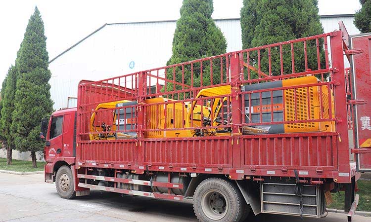 物業(yè)公司訂購(gòu)三輪高壓清洗車(chē)發(fā)貨