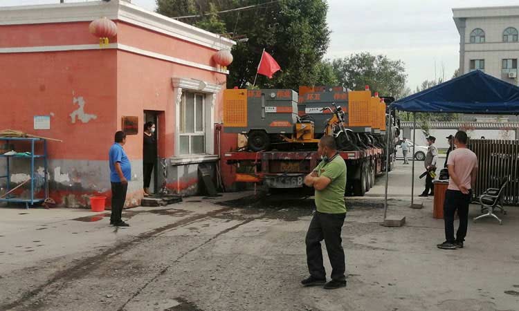 多功能電動高壓清洗車到達(dá)新疆環(huán)衛(wèi)處 多功能電動高壓清洗車