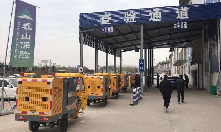 小型電動(dòng)高壓清洗車等待上牌 多功能高壓清洗車