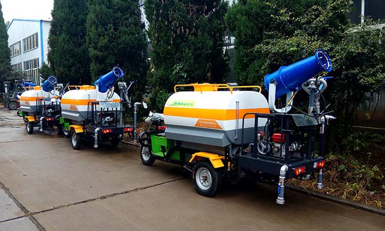 環衛三輪灑水車