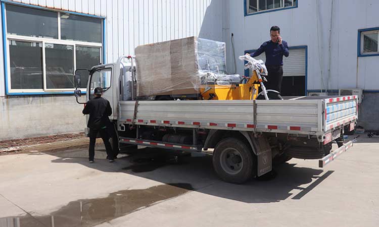 人行道高壓清洗車成功發往唐山某代理