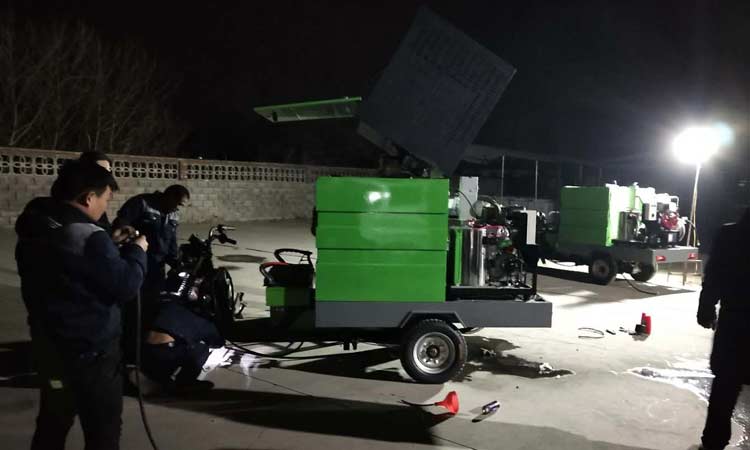 高溫高壓沖洗車(chē) 高溫高壓沖洗車(chē)