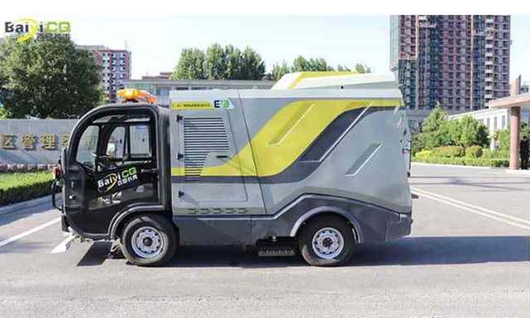 濟南百易電動洗掃車解決環衛工人道路清掃問題