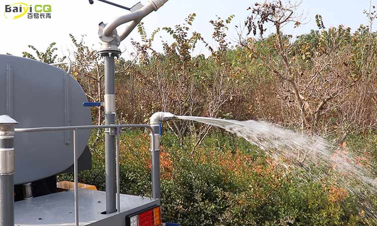 四輪灑水車 2噸灑水車