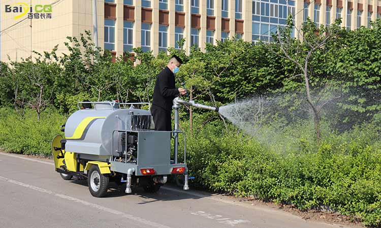 高炮灑水車 園林灑水車