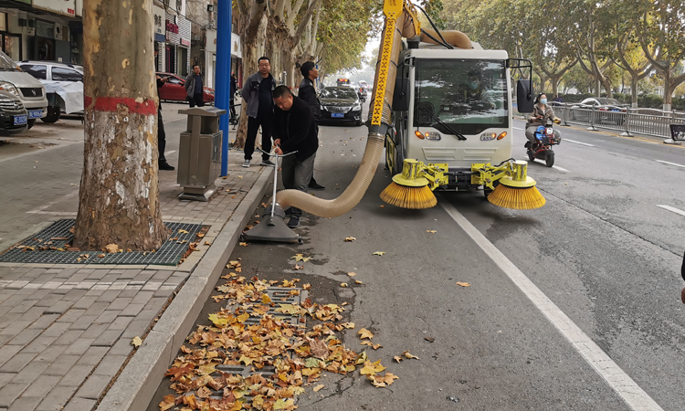 純電動大型樹葉收集車 樹葉收集車