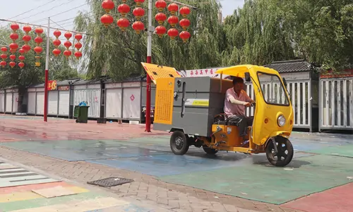 小型三輪高壓清洗車步行街，高壓沖洗作業實操