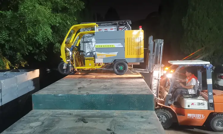 多功能三輪高壓清洗車(chē) 多功能三輪高壓清洗車(chē)