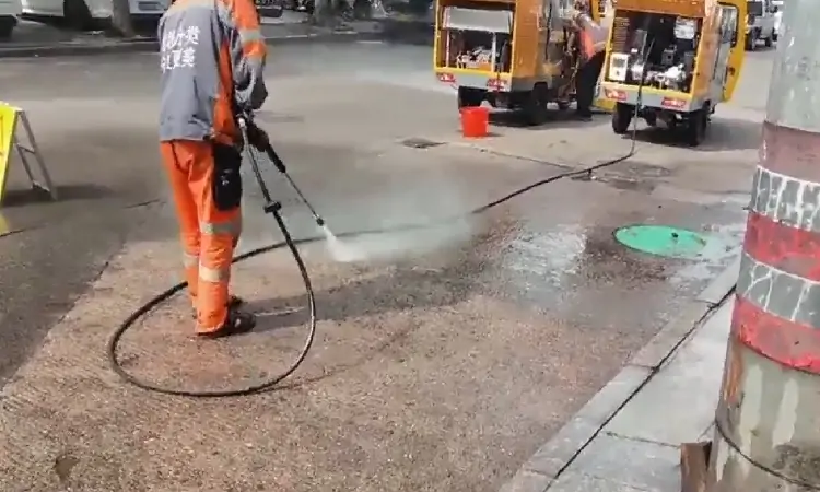 冷熱水高壓清洗車