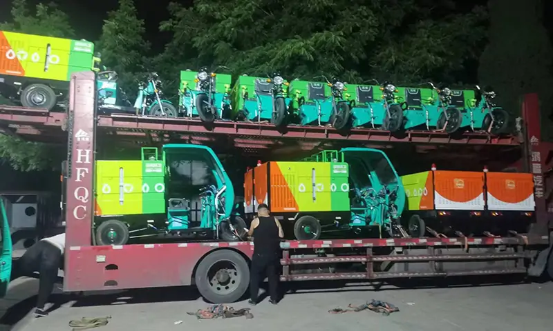 多功能高壓清洗車發貨深圳！助力深圳環衛美好生活環境！