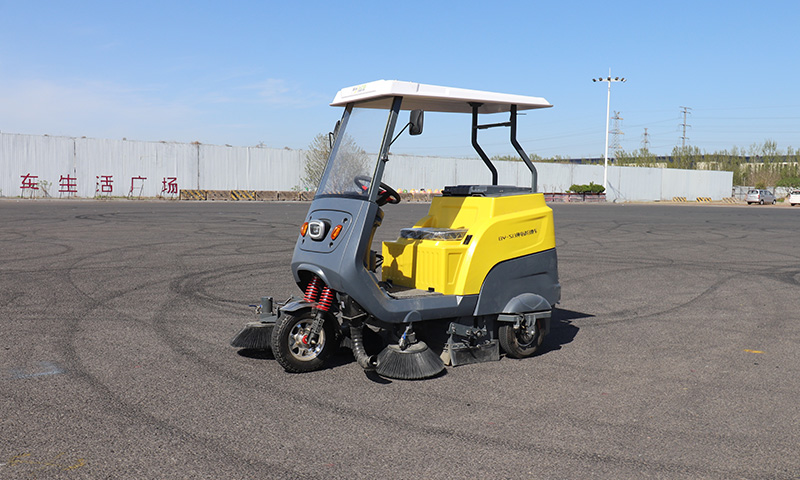小型道路清掃車,純電動,操控簡單,應用廣泛!