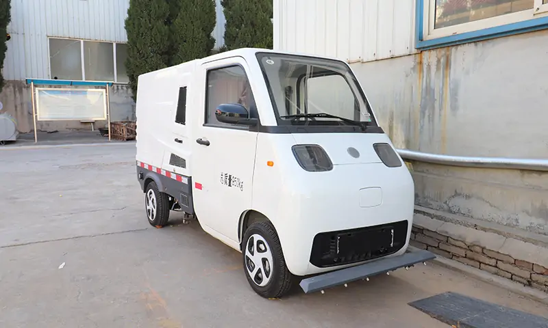 純電動道路養護車:清新環保,高效保潔的未來之選