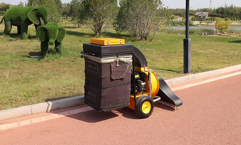 后裝式垃圾清運車：城市環境衛生的得力助手