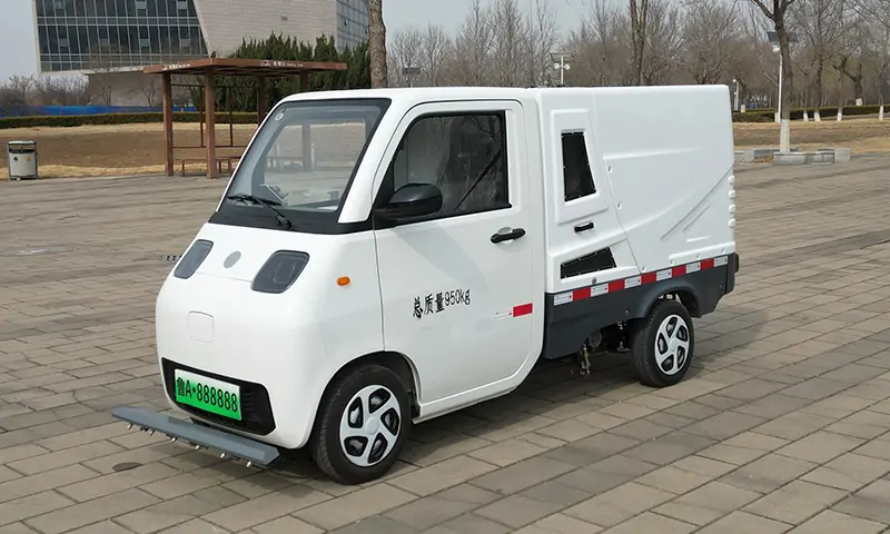 小型純電動道路養護車:城市清潔的新力量