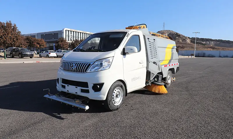 綠色環保,城市清潔新力量:全新純電動洗掃車