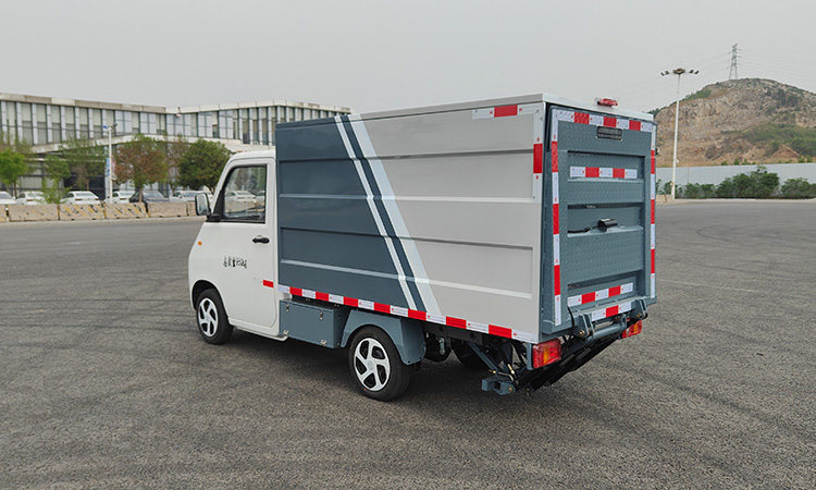 純電動密閉式桶裝垃圾車BY-LT1000操作環境