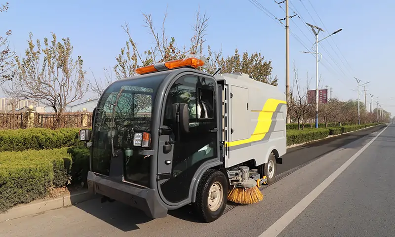 純電動清掃車：助力城市環(huán)境衛(wèi)生建設(shè)