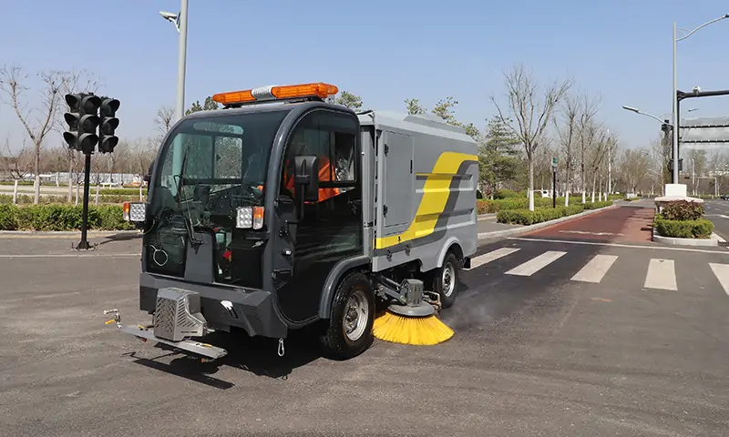 新能源純電動洗掃車助力市政衛(wèi)生建設(shè)，打造綠色清潔城市