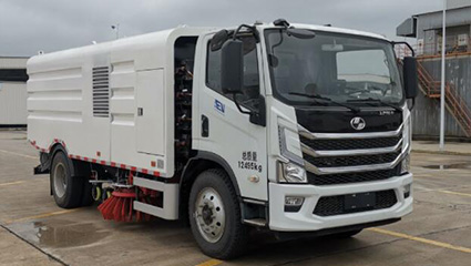 新能源洗掃車(chē)BY-CS12000車(chē)輛配置