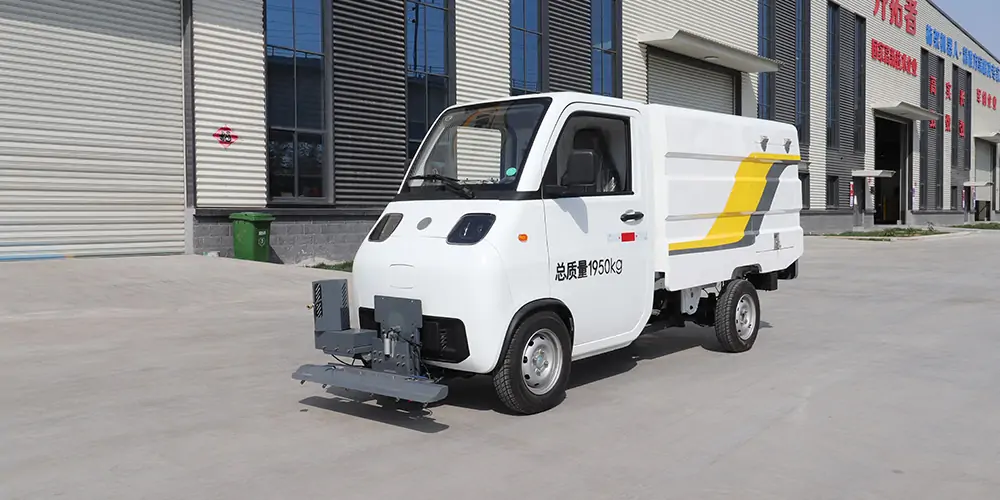 新能源路面養護車，高壓清洗車，高壓沖洗車，路面養護車