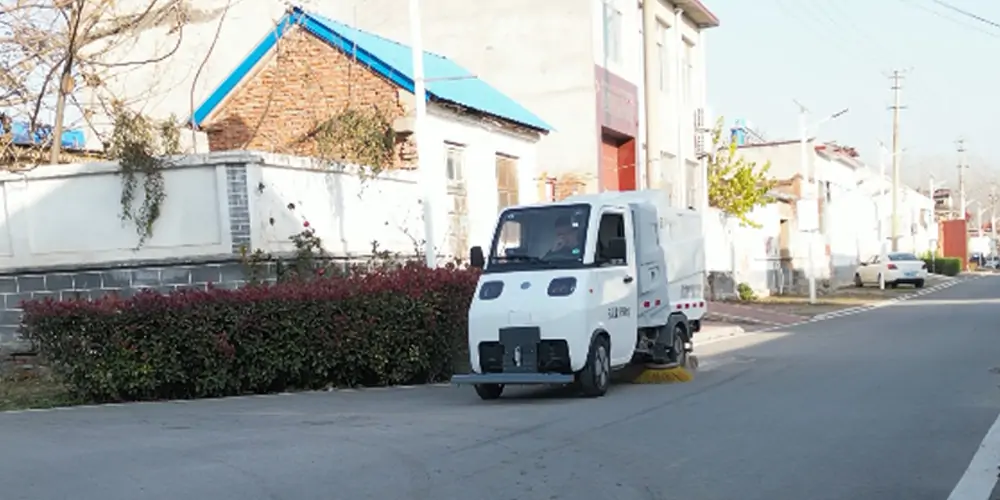 純電動(dòng)洗掃車,新能源洗掃車,電動(dòng)洗掃車,小型洗掃車