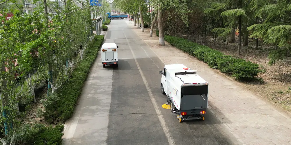 純電動(dòng)洗掃車,新能源洗掃車,電動(dòng)洗掃車,小型洗掃車